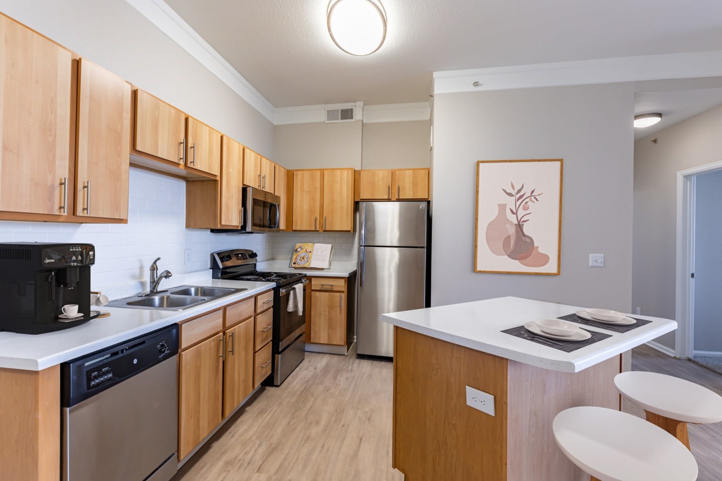 Bristol Village Apartments Image 24
