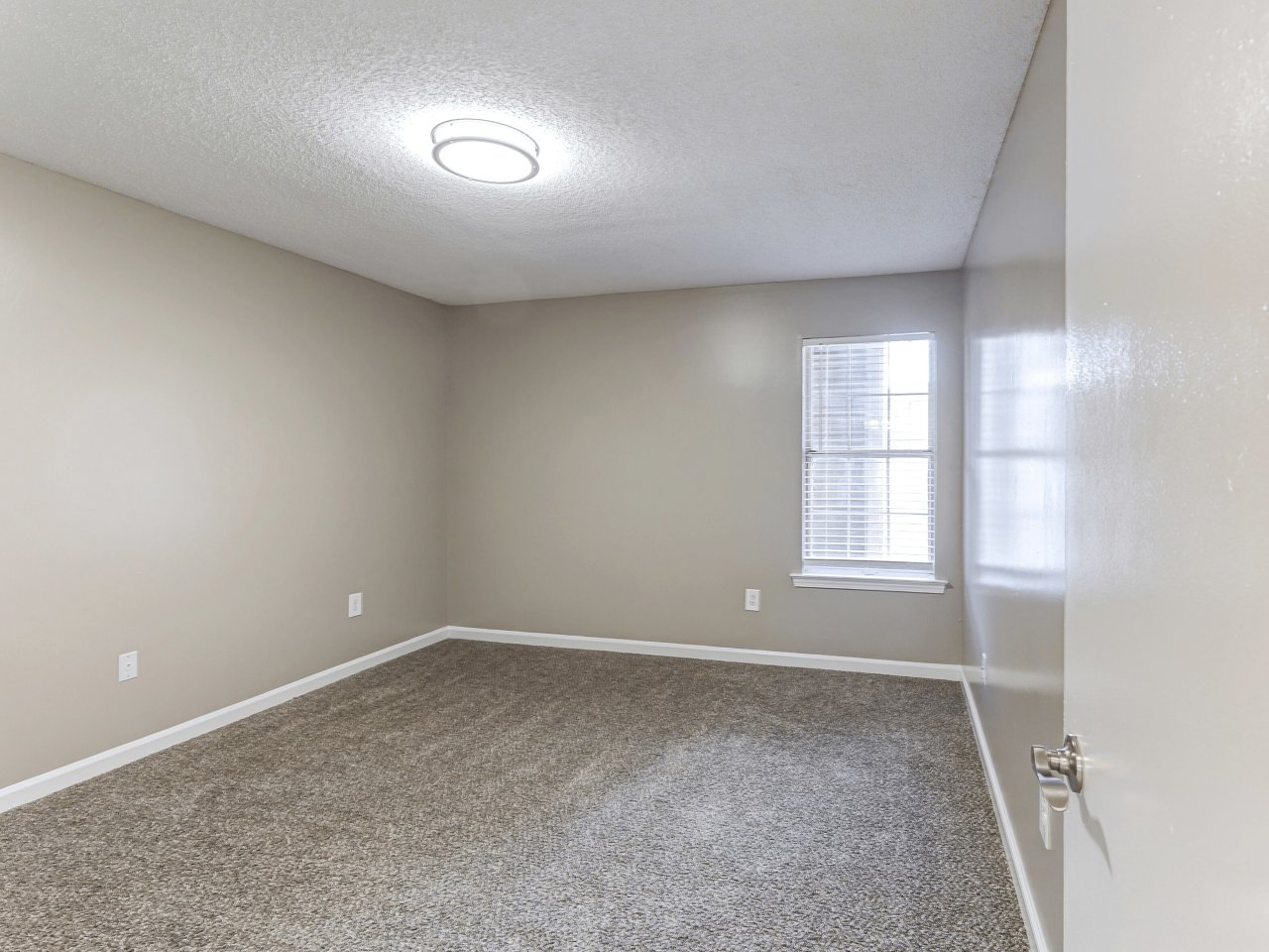 Waverly Apartments Image 49