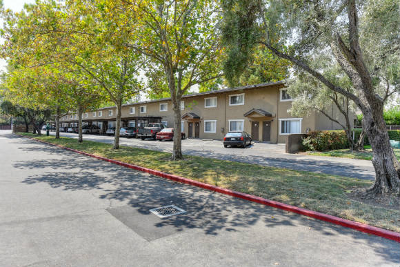 Olympus Park Apartment Homes Image 37