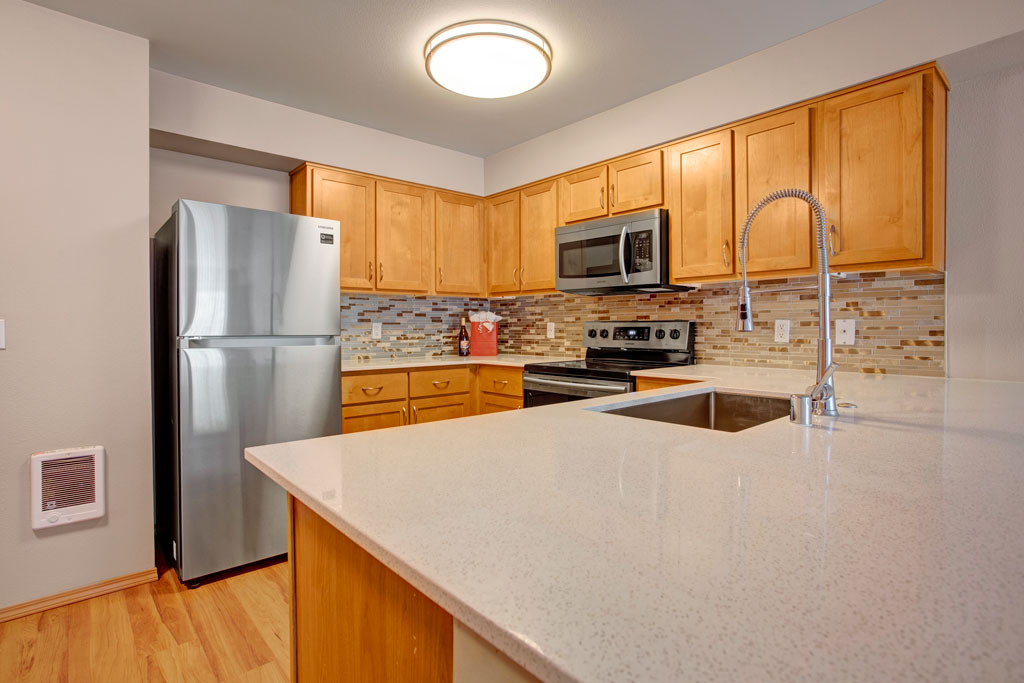 Echo Lake Apartments Image 11