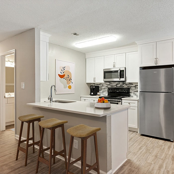Country Club Apartment Homes Image 8