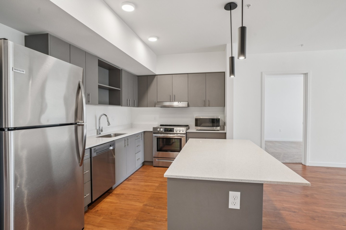 Hana Apartments Image 28
