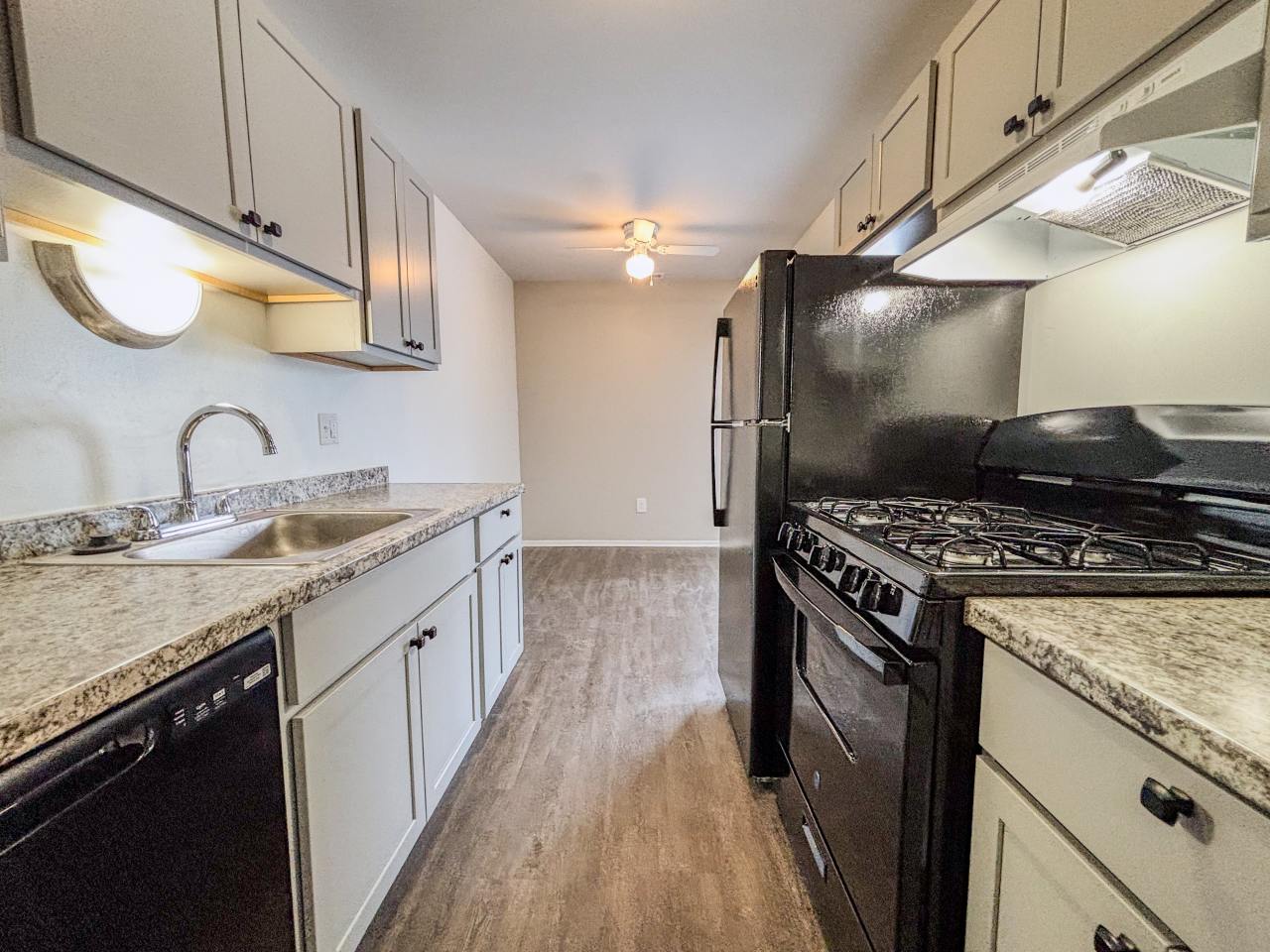Warren Woods Apartments Image 1