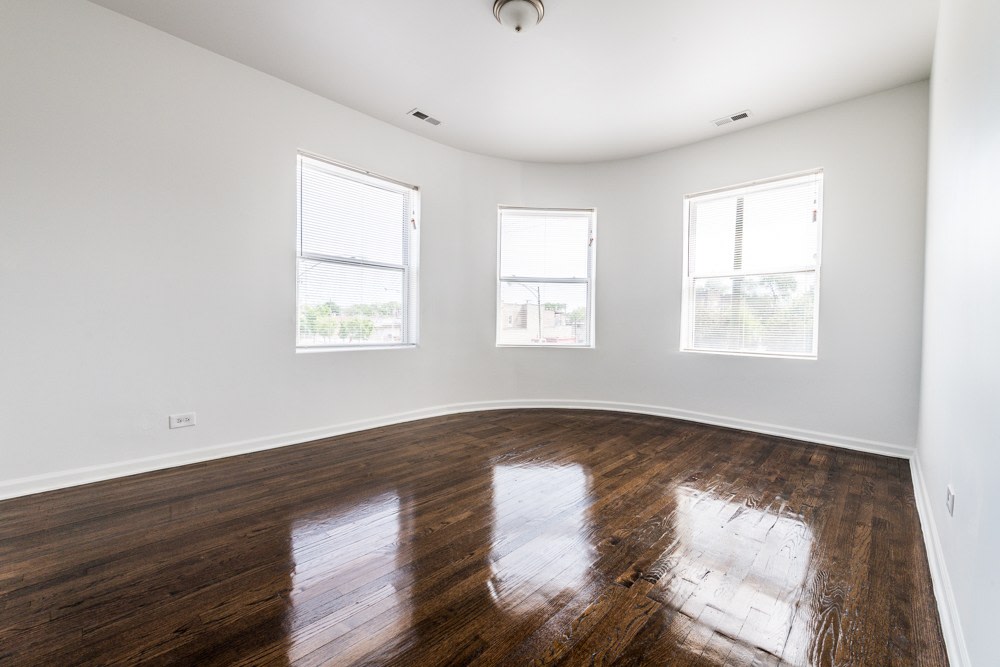 7800 S Ashland Ave Image 3