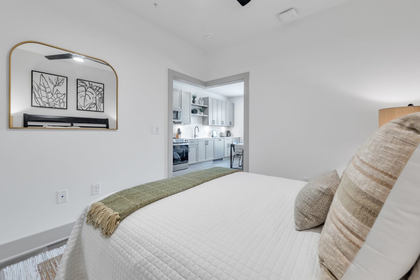 South & Hollis Image 34