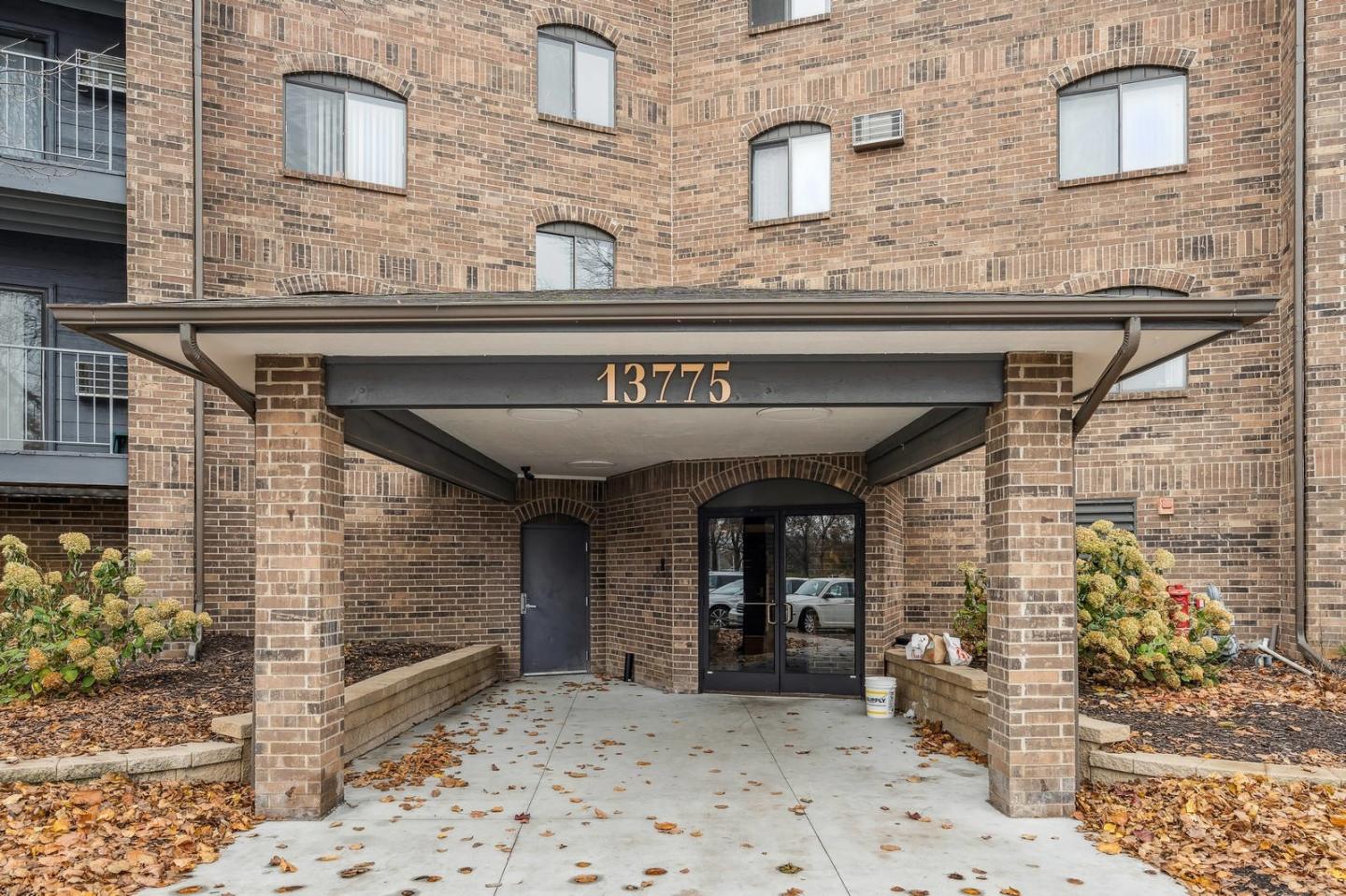 Reserve Eden Prairie Image 12