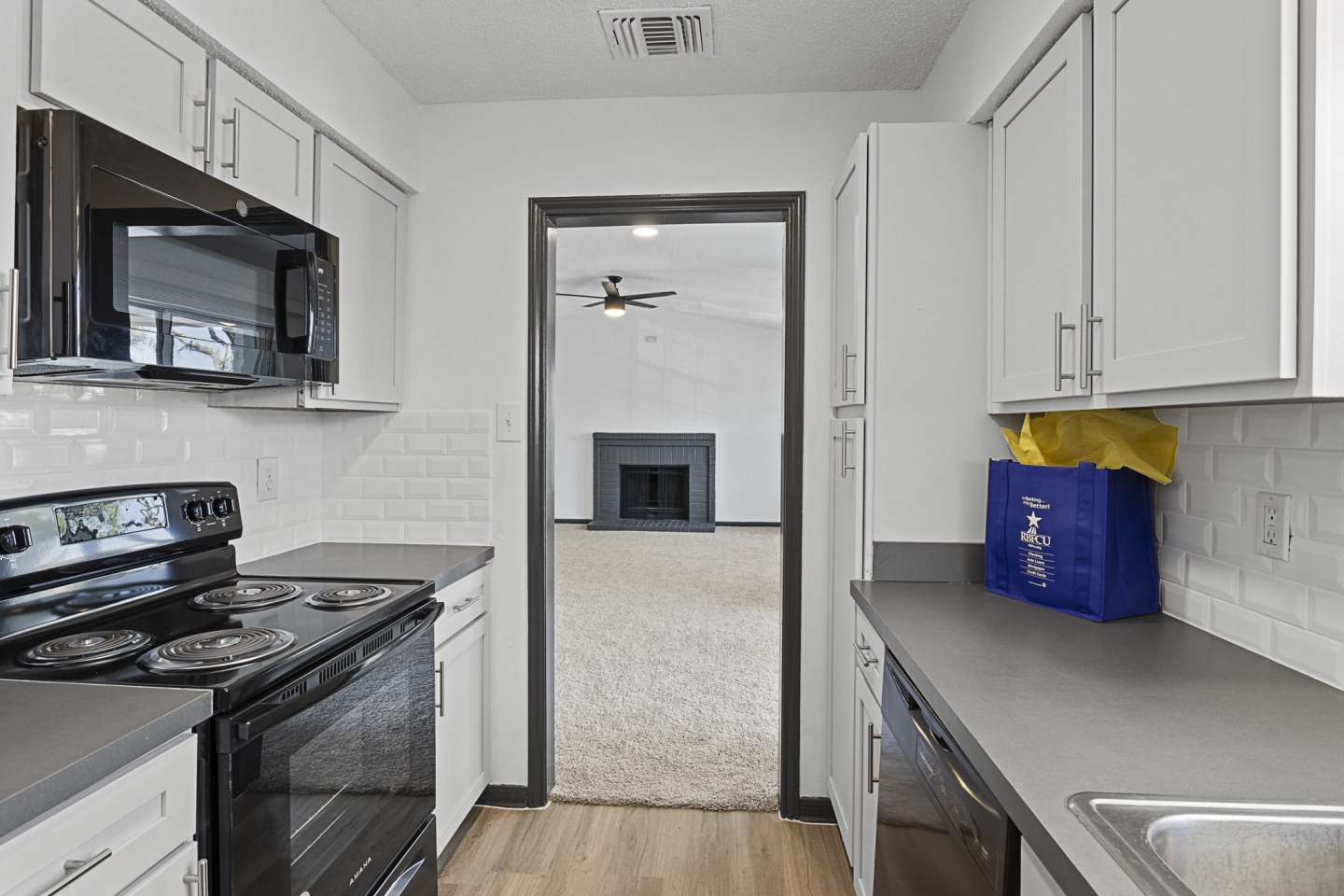 Tradewinds Apartment Homes Image 29