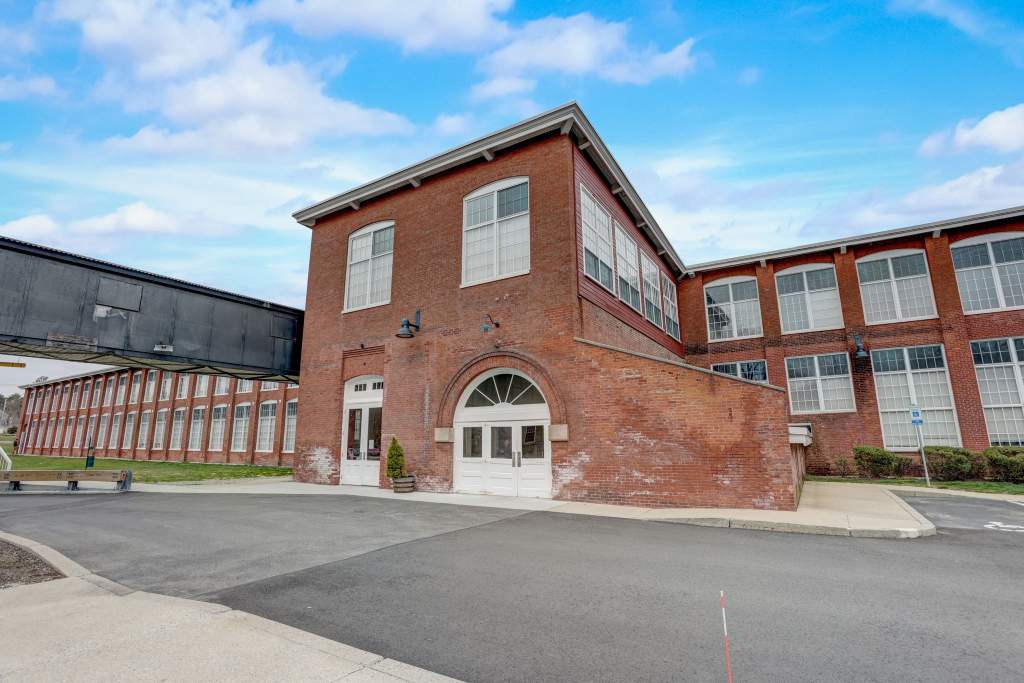 The Residences at Slatersville Mill Image 9