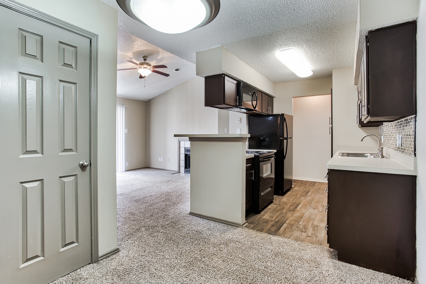 Park West Apartments Image 14