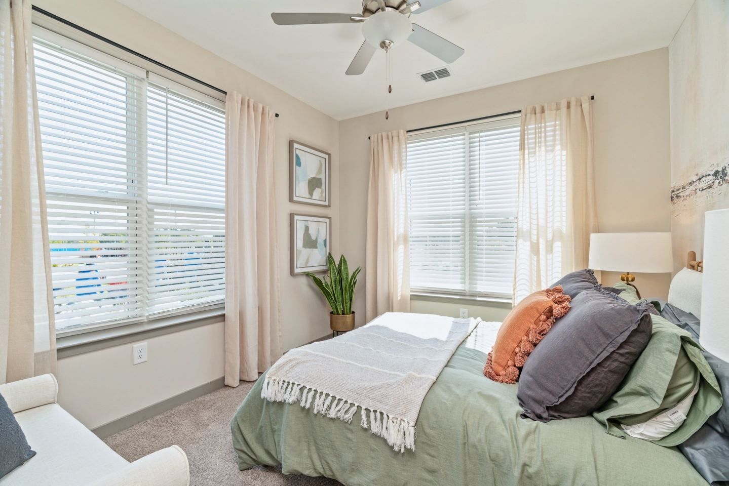 Vital at Springbrook Apartments Image 11