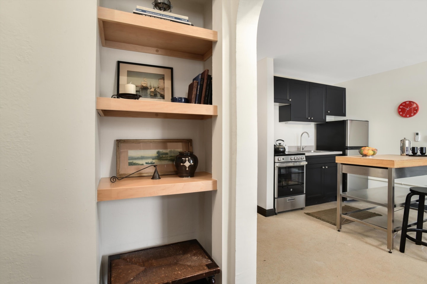 646 Hazelwood Image 3