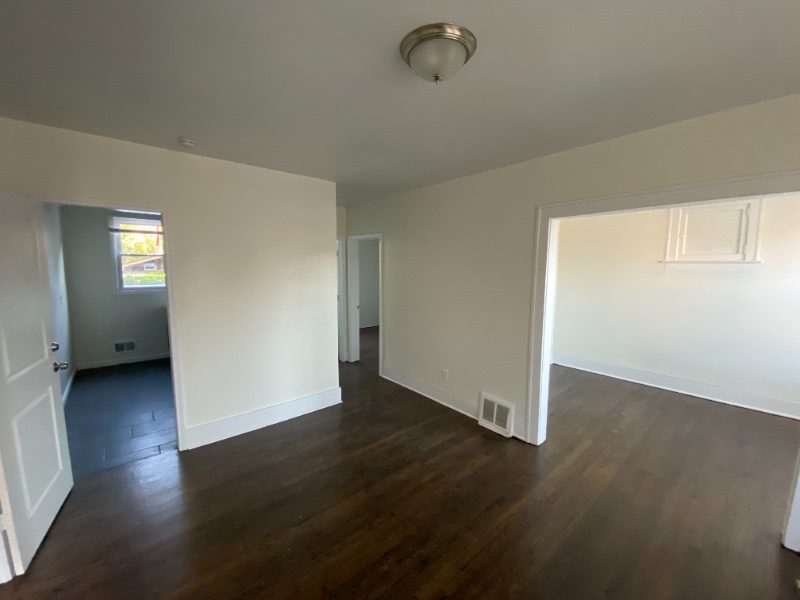 Francis Apartments Image 2