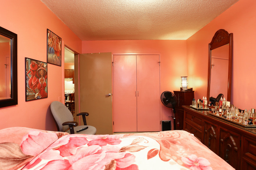 Senior Housing - Faith Manor Image 8