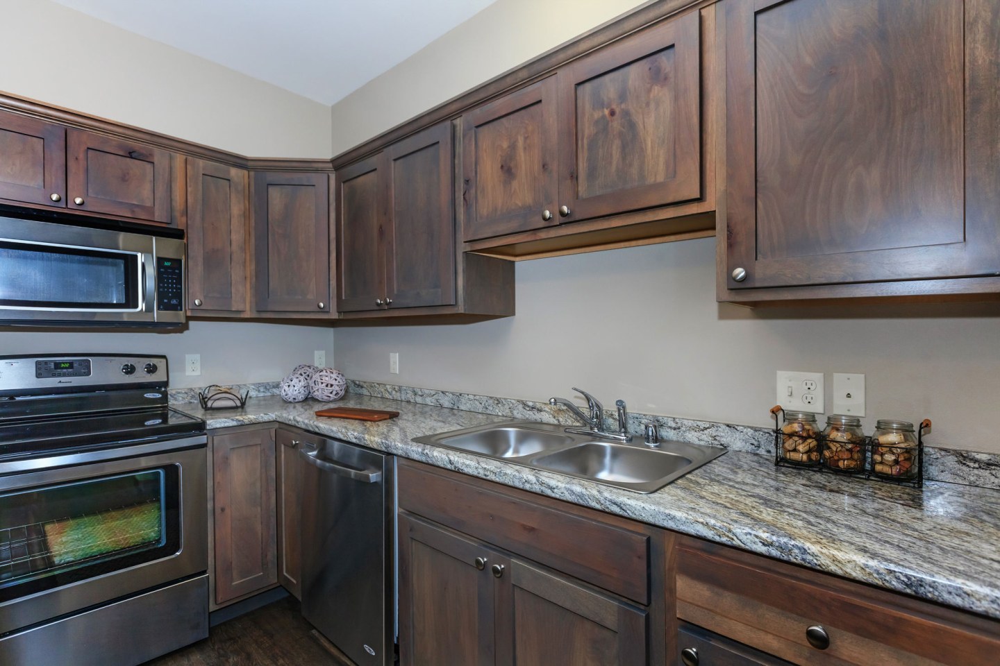 InterUrban Apartment Homes Image 2