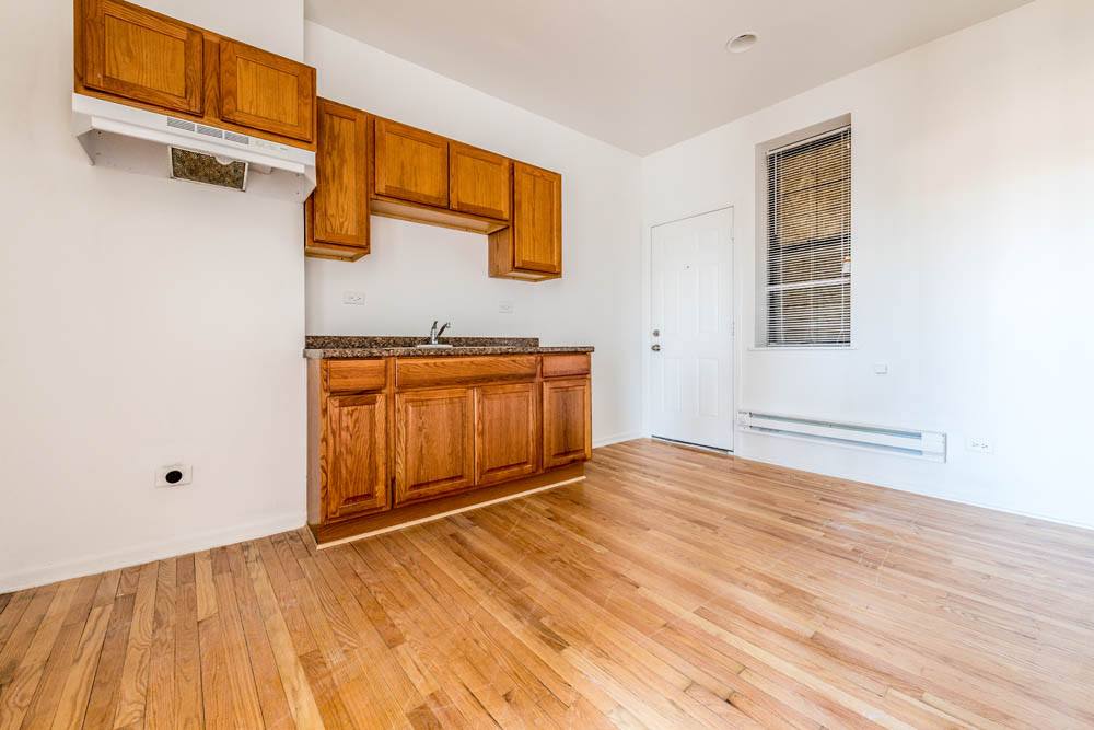 705 S Lawndale Ave Image 1