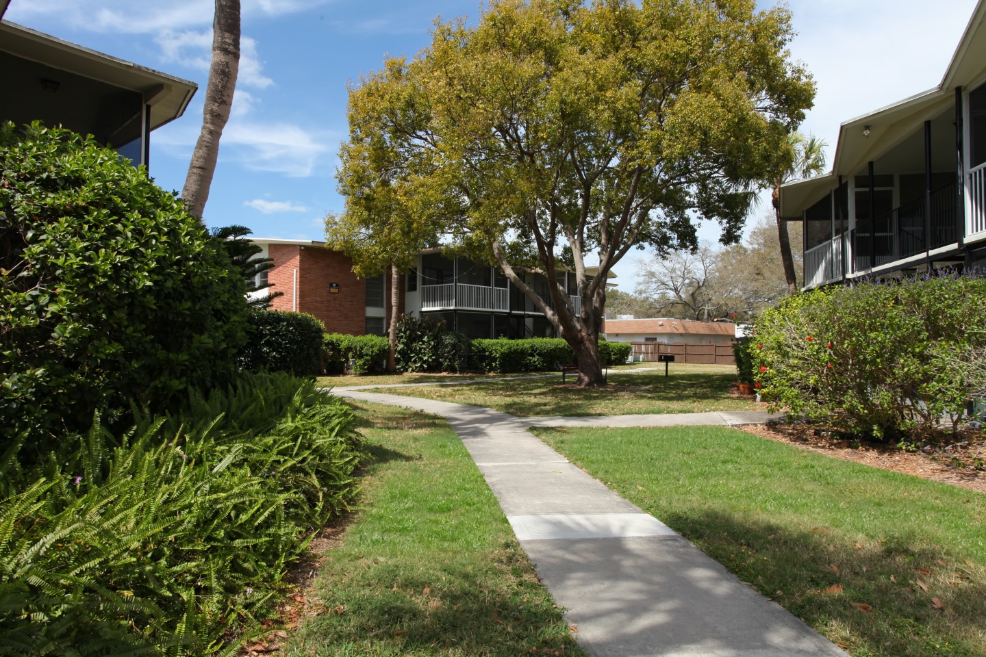 Lindru Gardens Image 7