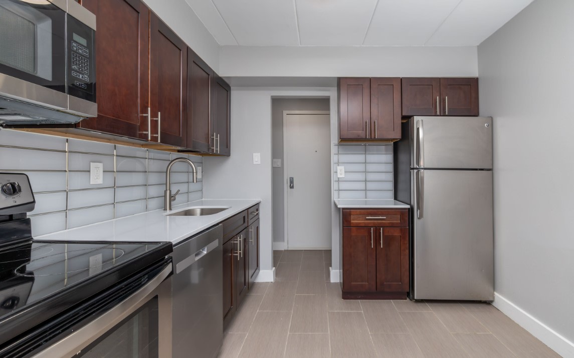 Laverock Place Apartment Image 2