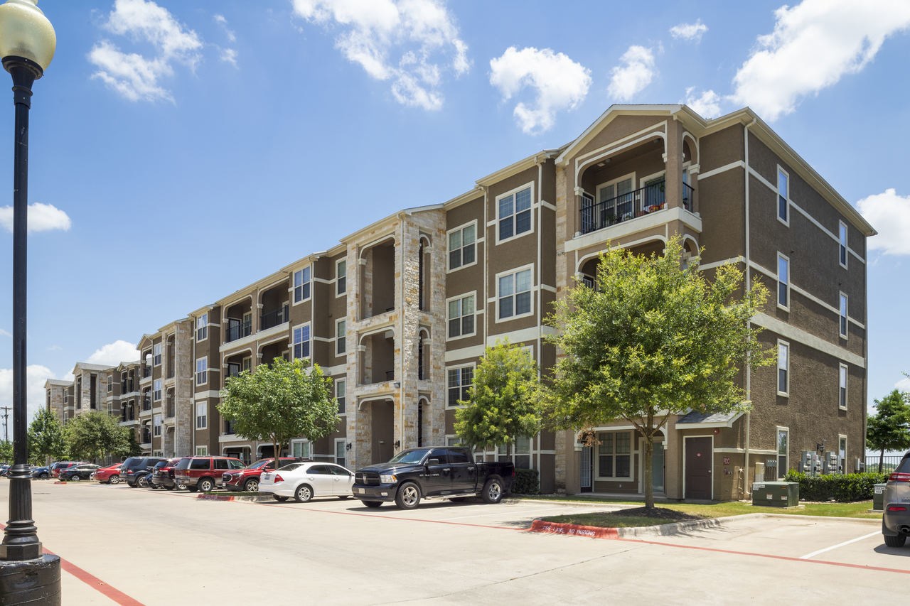 Century Stone Hill South Image 28