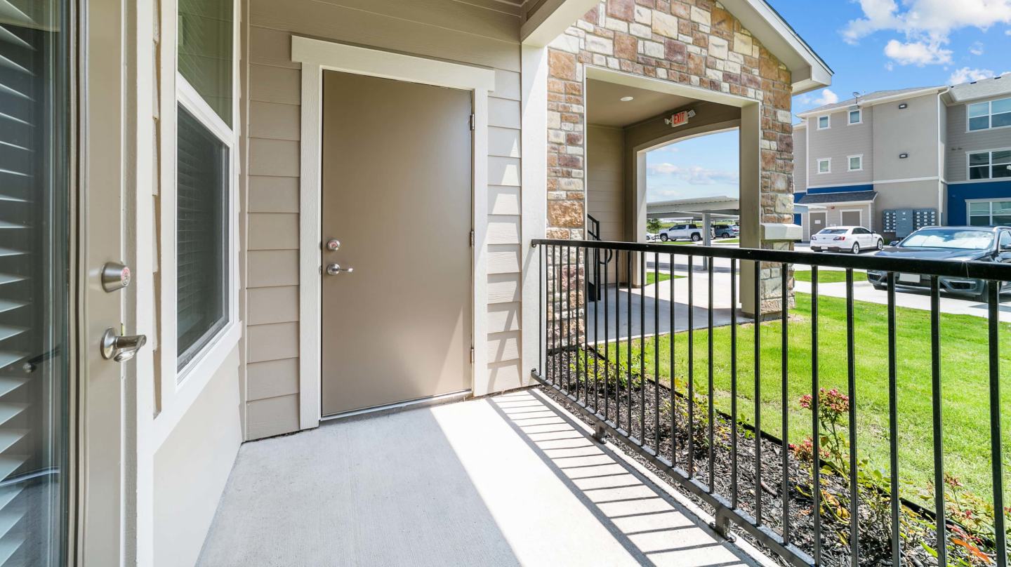 Cross Timbers Apartments Image 11