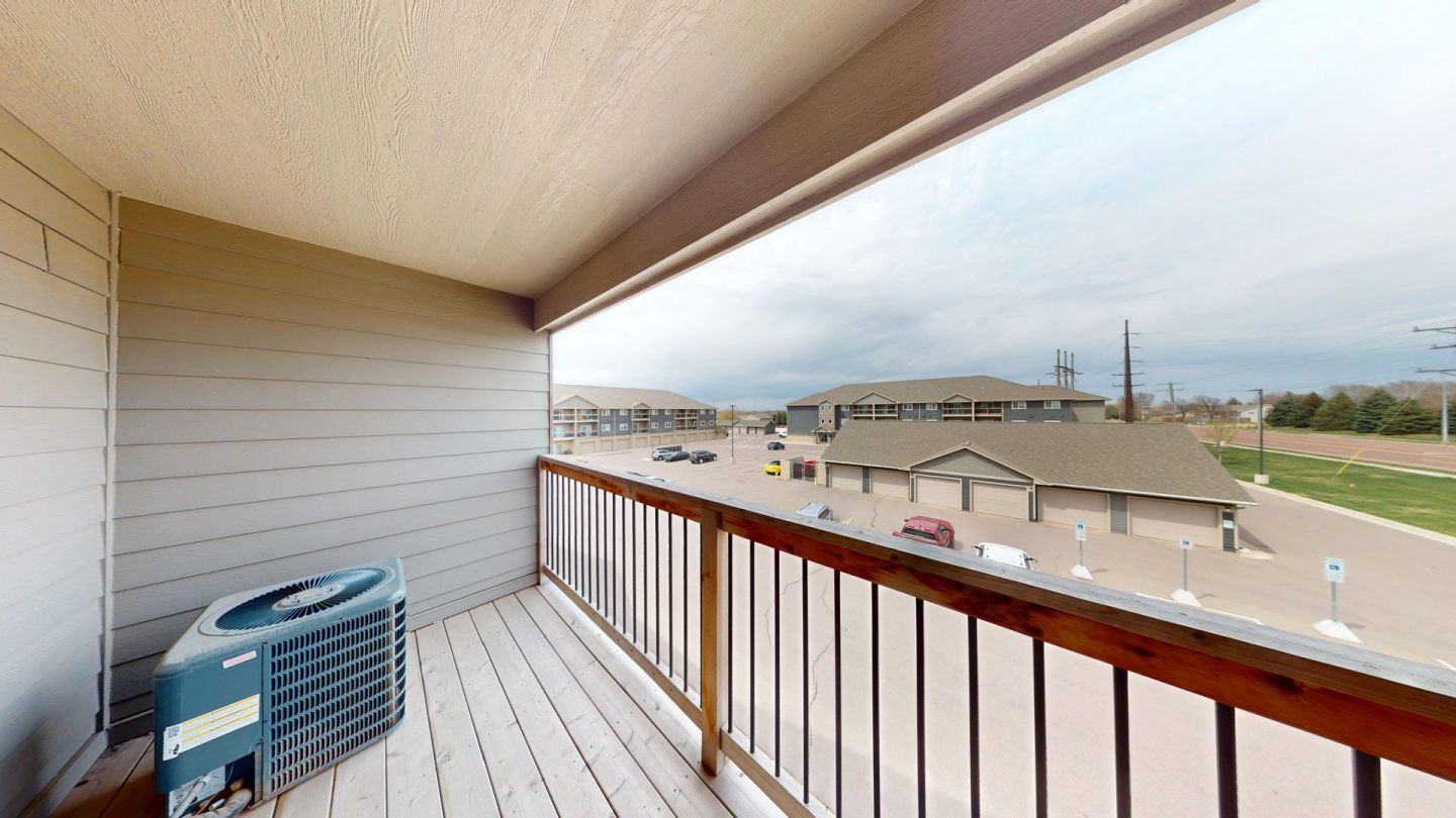 Hillcrest Heights Image 39