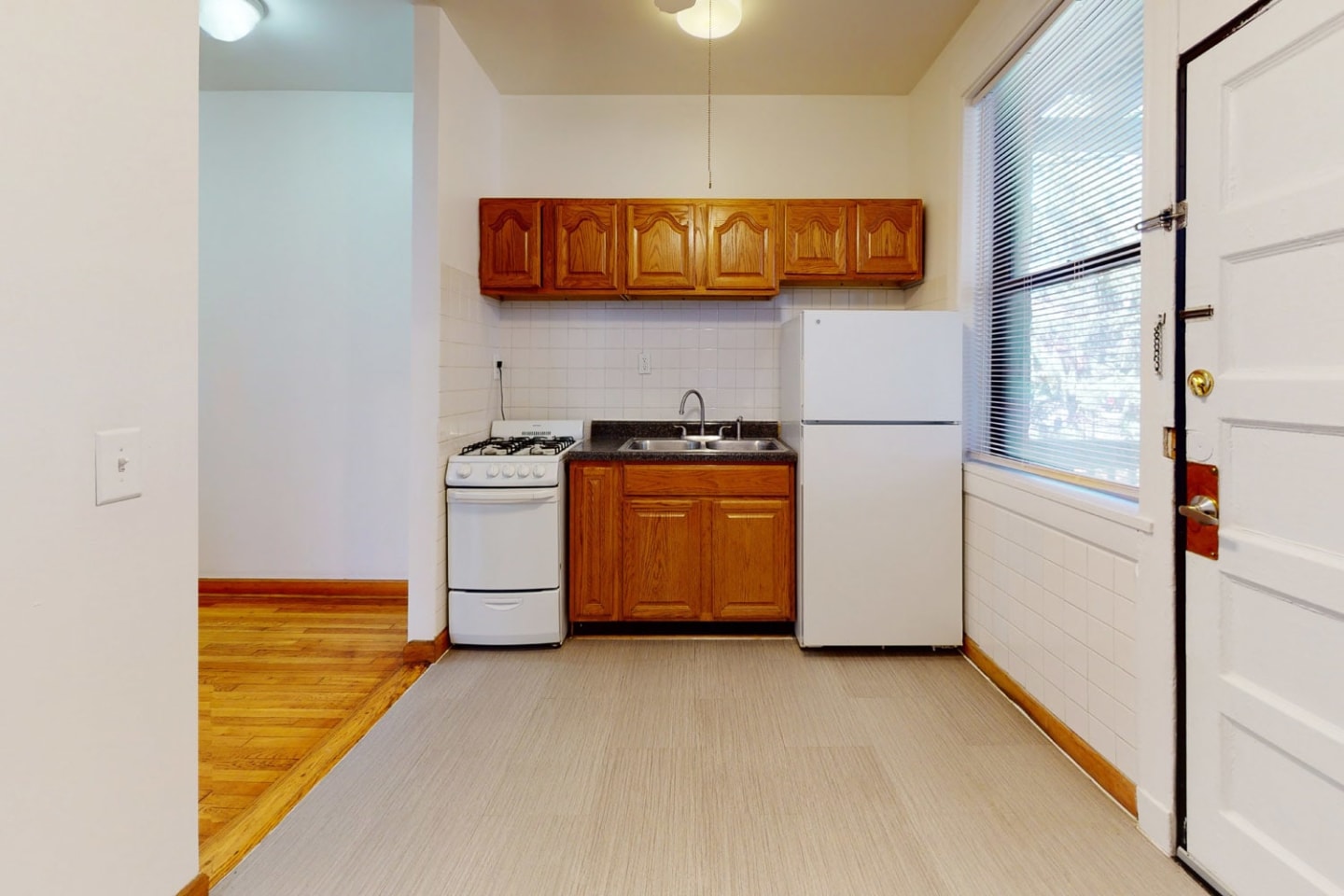 1018 E. 54th Street Image 3