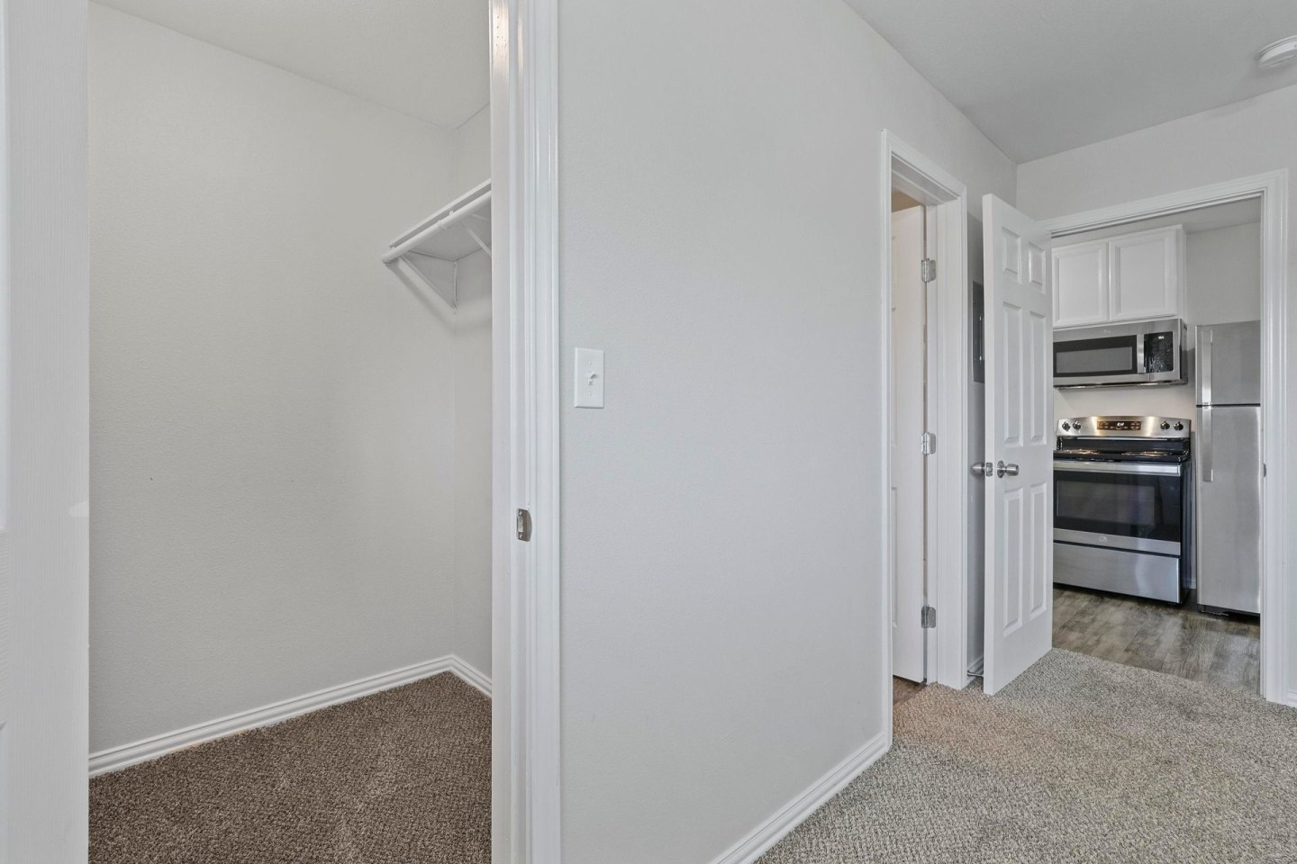 Oak Street Flats Image 28