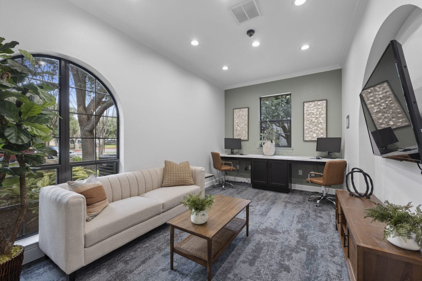 Thornbury Image 14