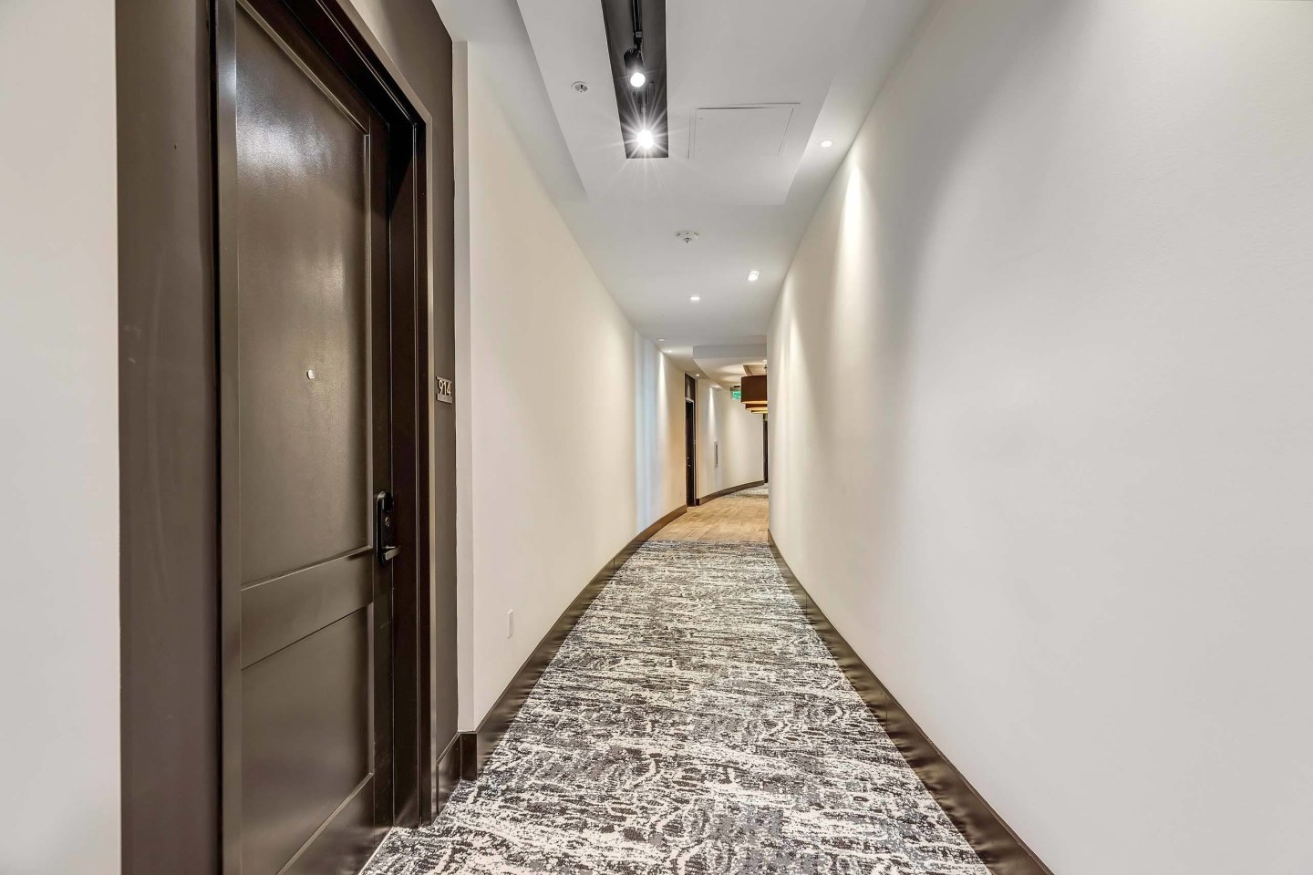 The Registry Las Olas Image 1