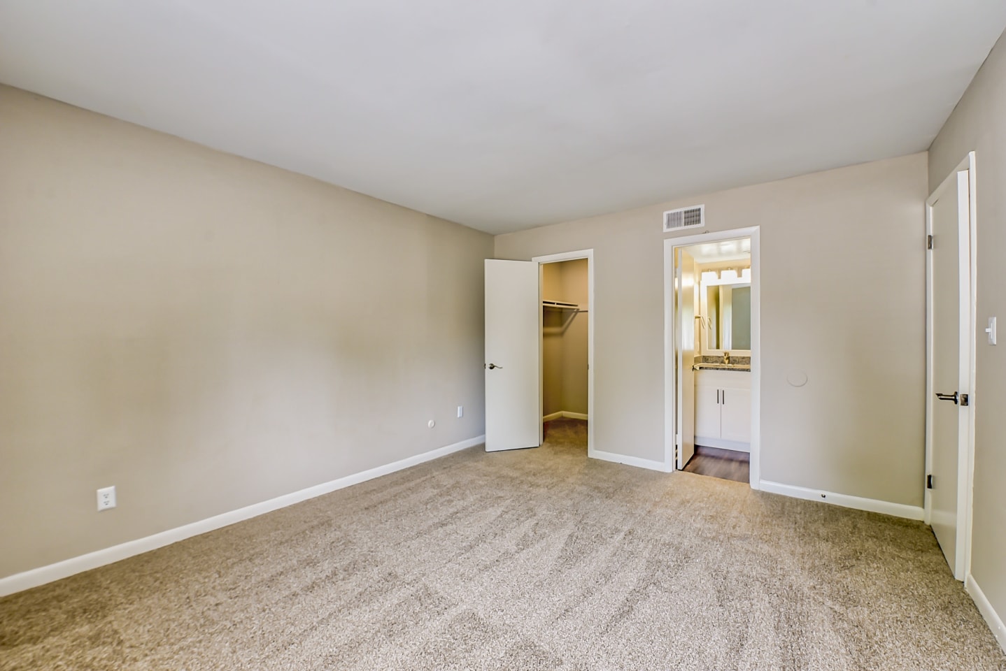 Woodshire Apartments Image 47