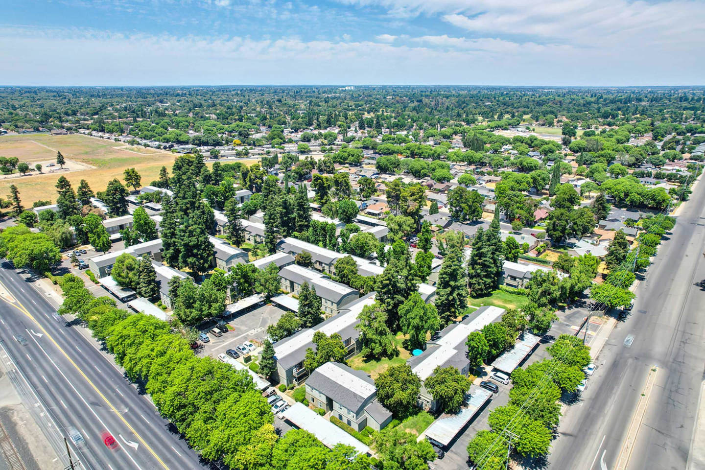 The Redwoods Apartments Image 11
