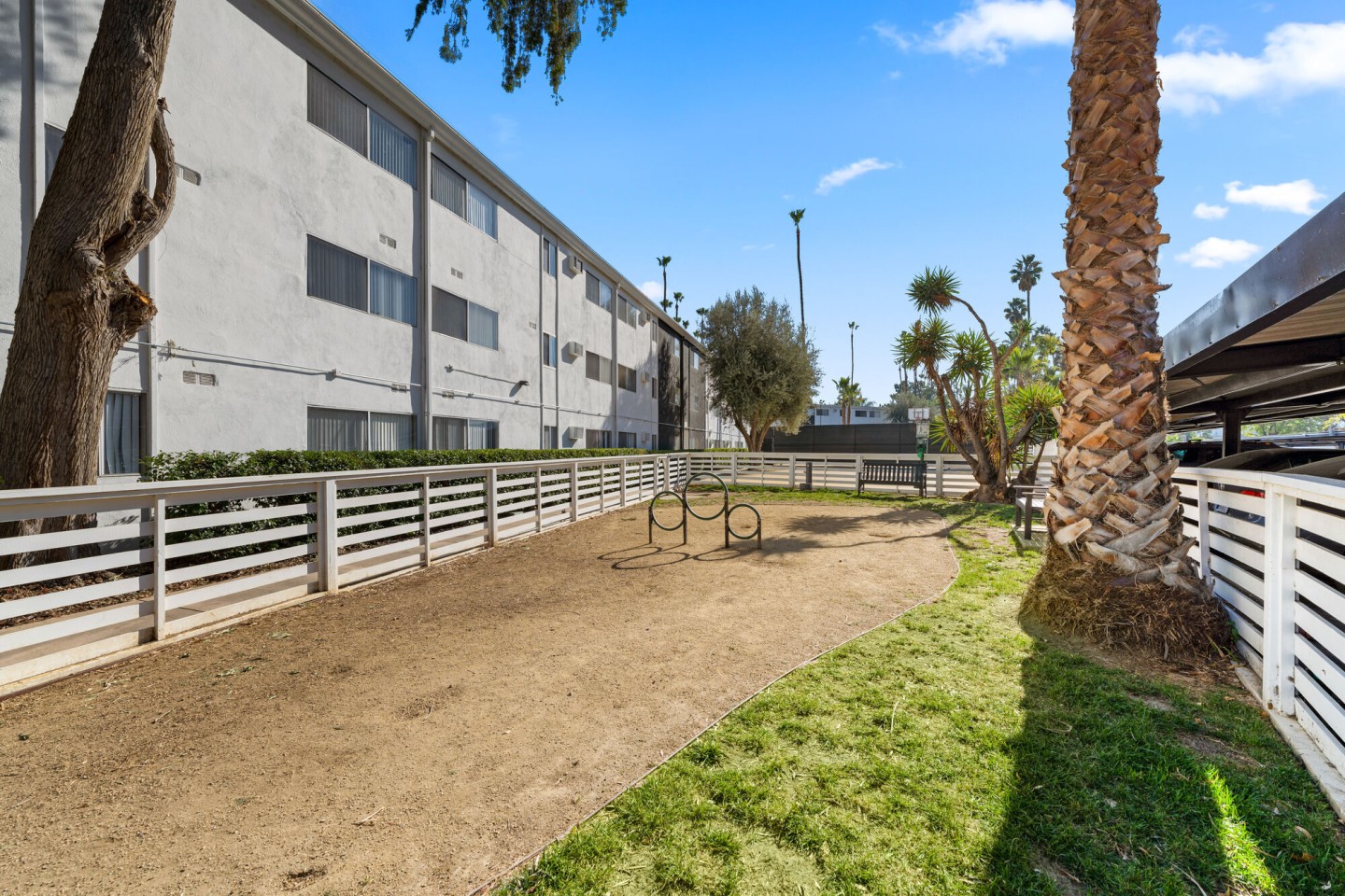 Summerview Beach Resort Luxury Apartments Image 30