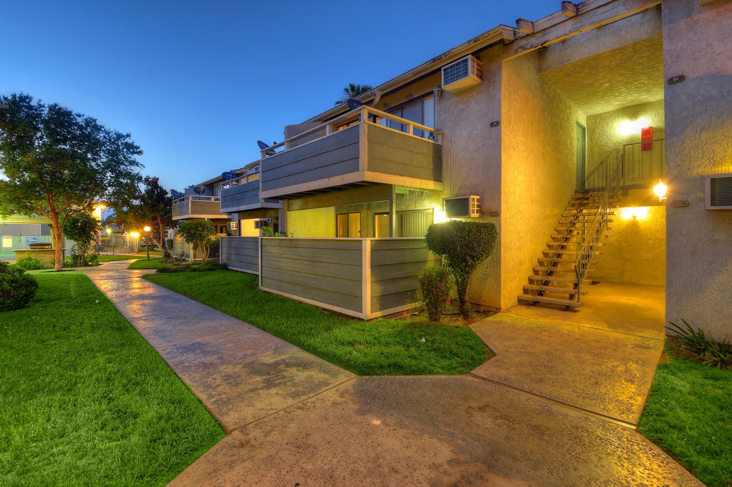 Village Green Apartments Image 11