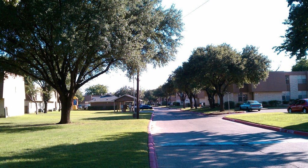Villages of Royal Lane Image 16