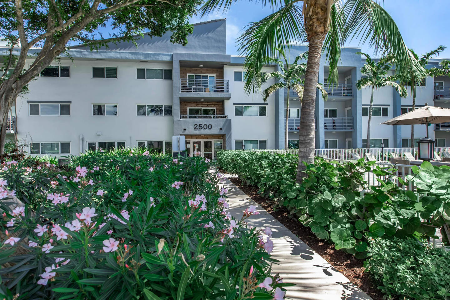 2500 Boca on Federal Image 10