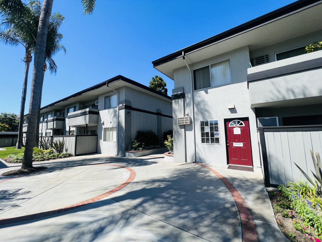 Cross Roads Apartments Image 6