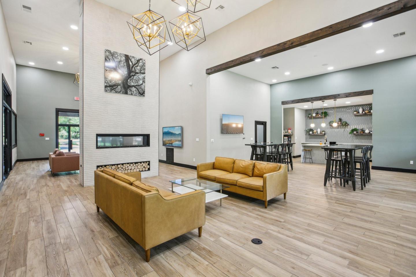 Ventana Oaks Image 6
