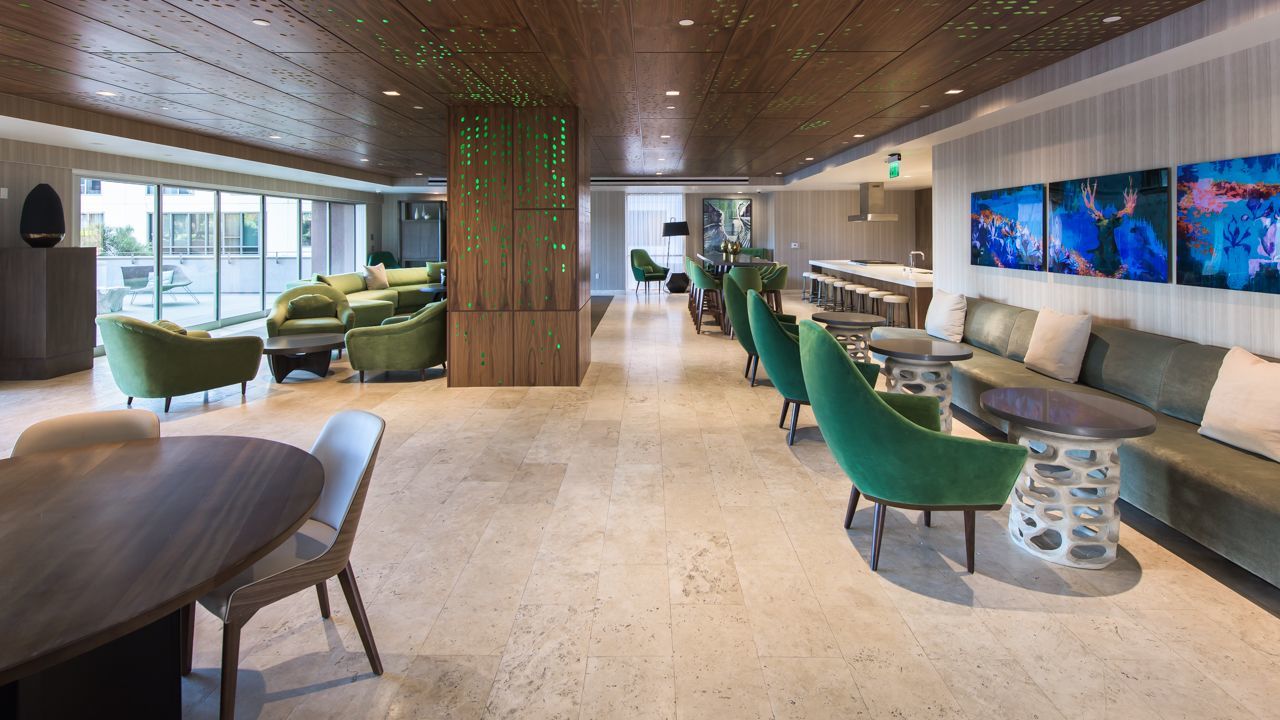 255 Grand Image 1