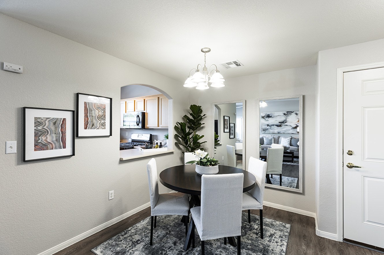 Parkside Villas Image 5