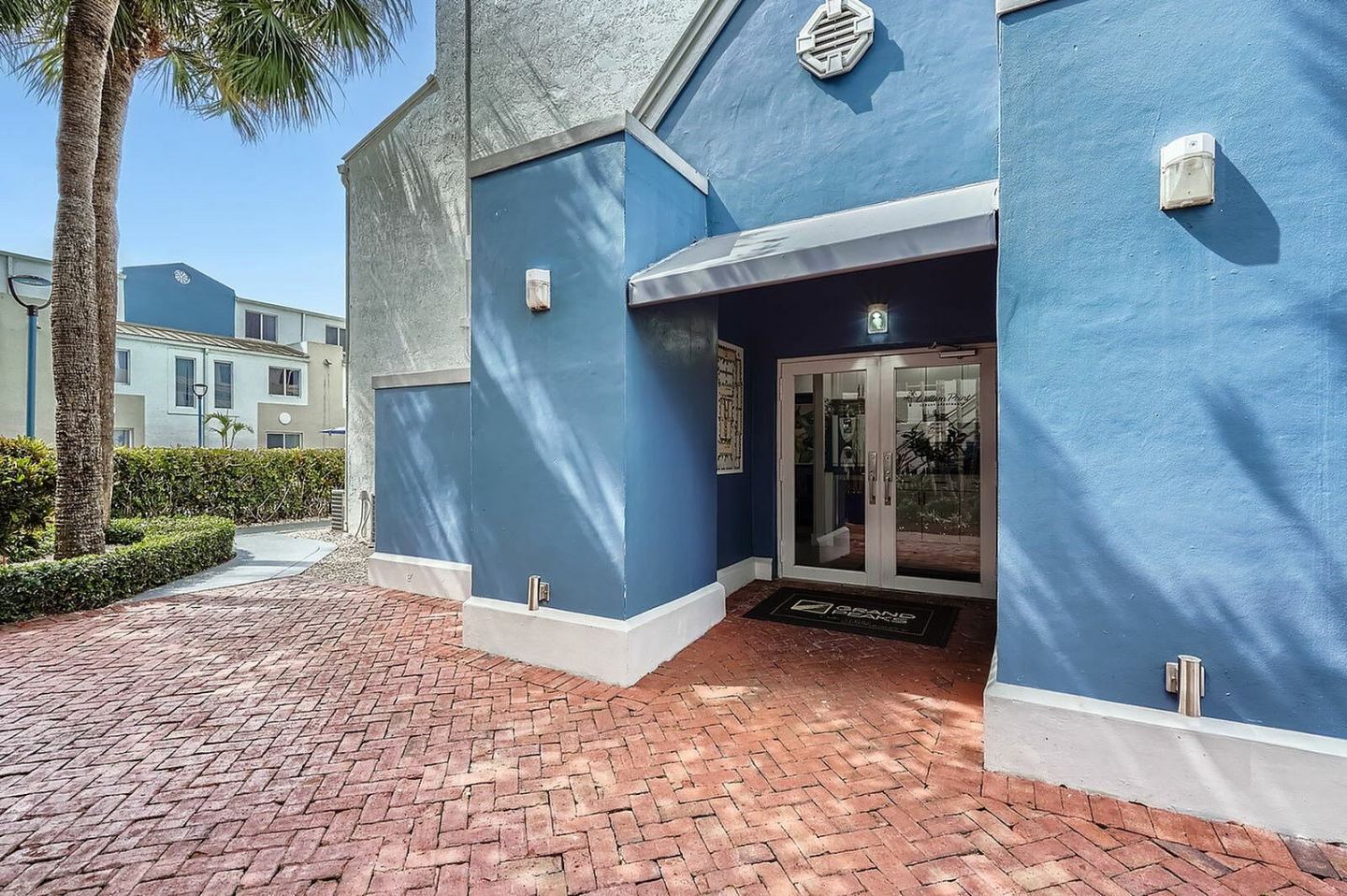 Ludlam Point Apartments Image 10