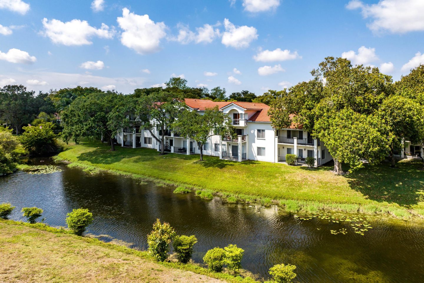 Pinebrook Pointe Image 6