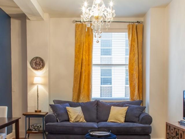 Gravier Place Image 16