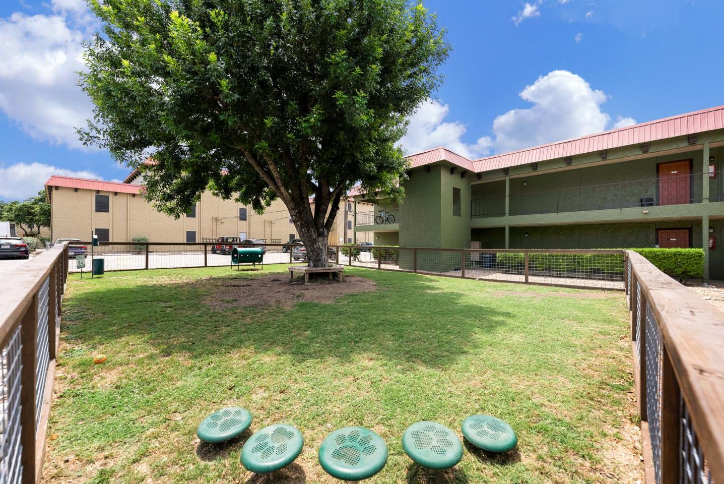 Kensington Court Image 10