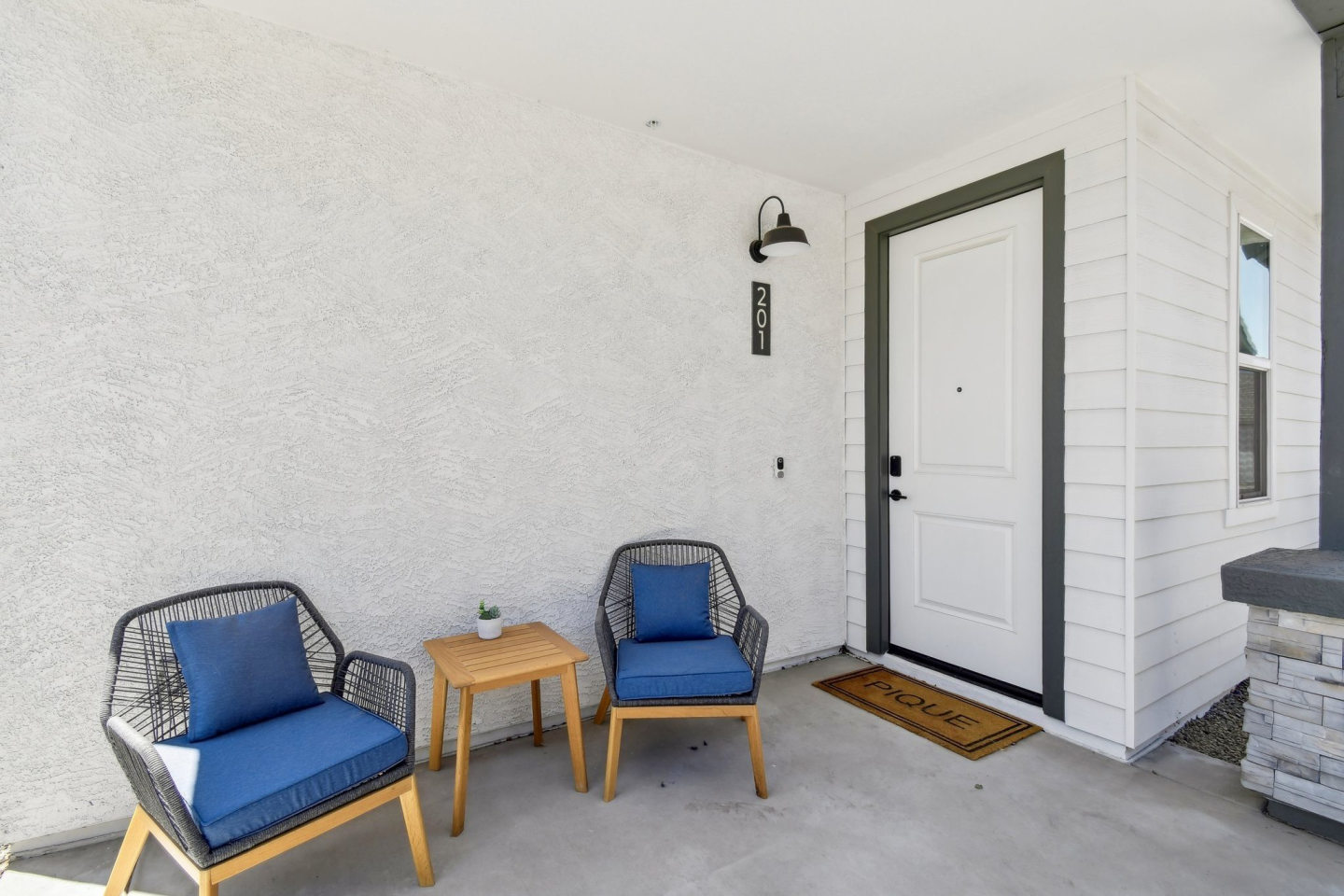Pique Residences Image 11