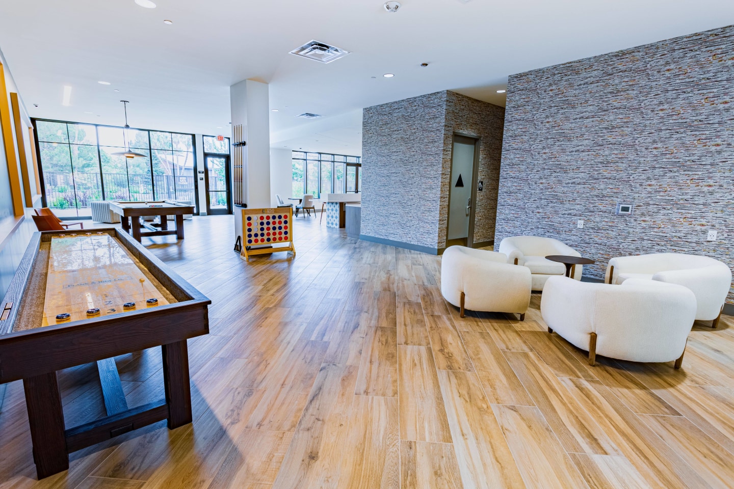 1250 Lakeside Image 24