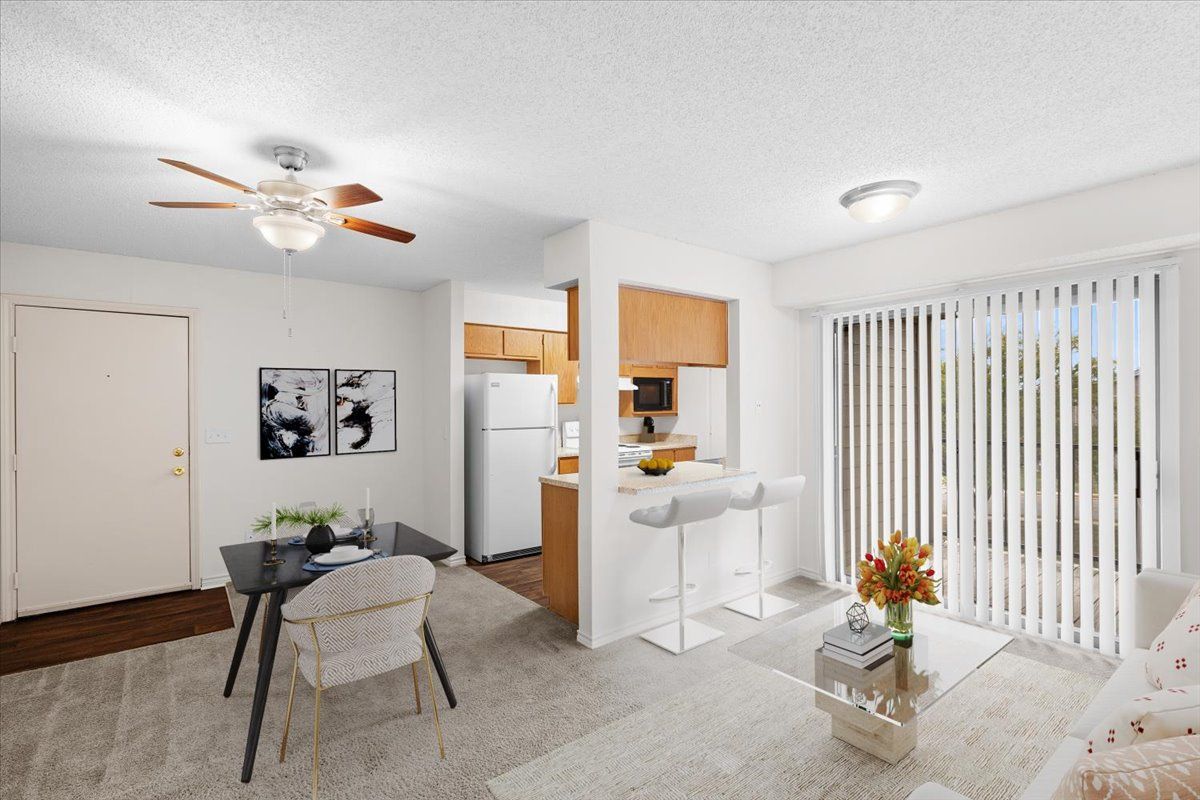 Wind River Lodge Apartments & Townhomes Image 8