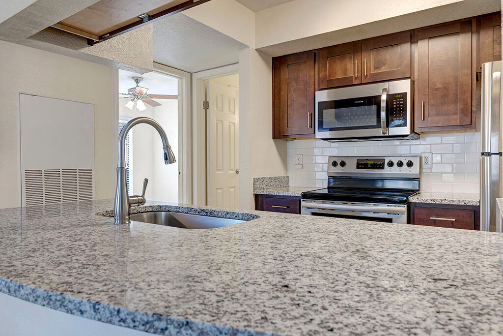 Village Green Apartments Image 10
