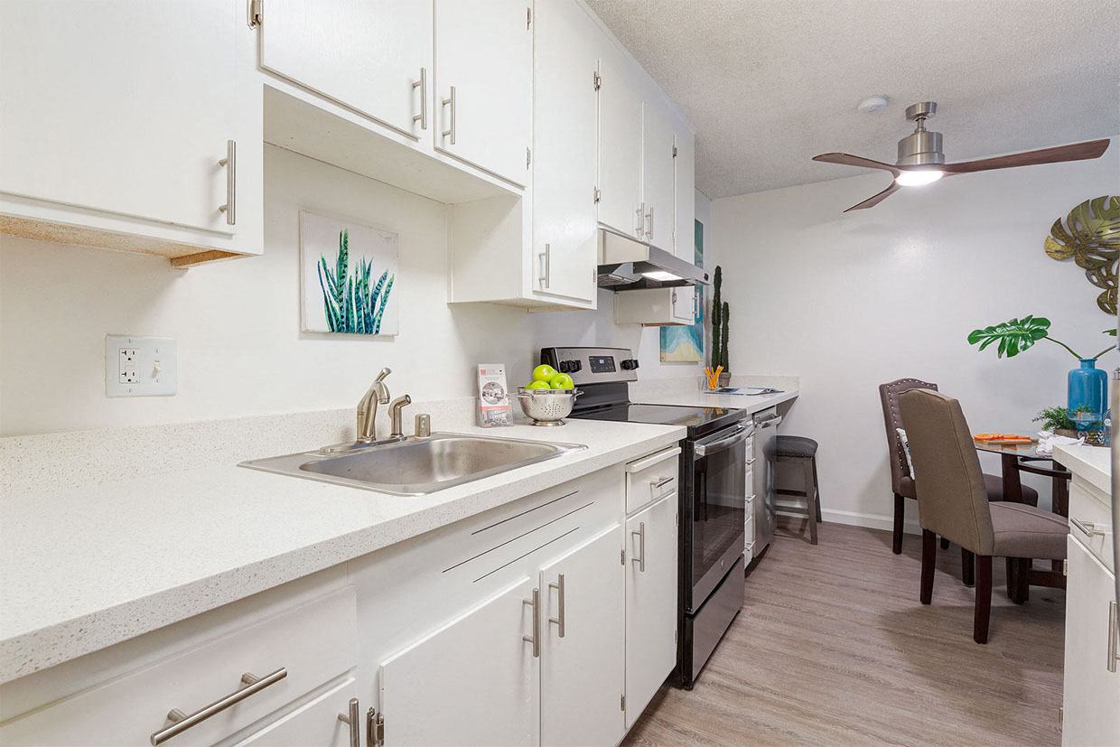 Marine View Apartments Image 12
