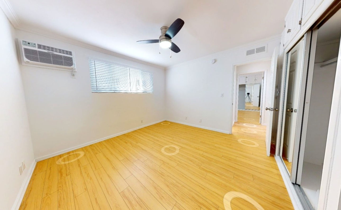 918 7th St. Image 18