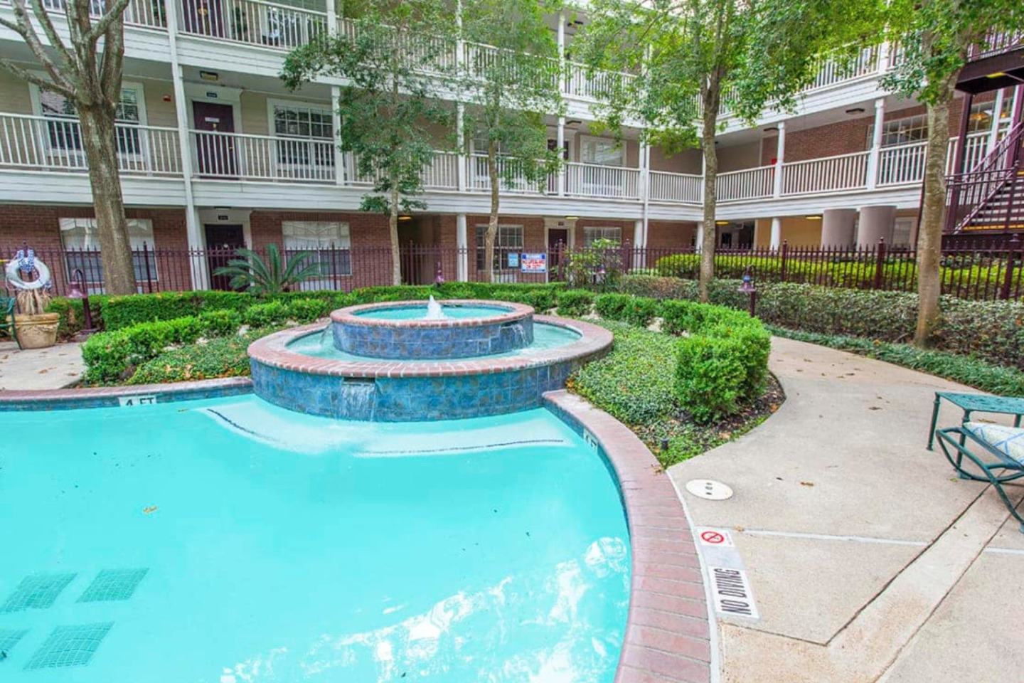King's Reserve Willowbrook - Senior Housing Image 7