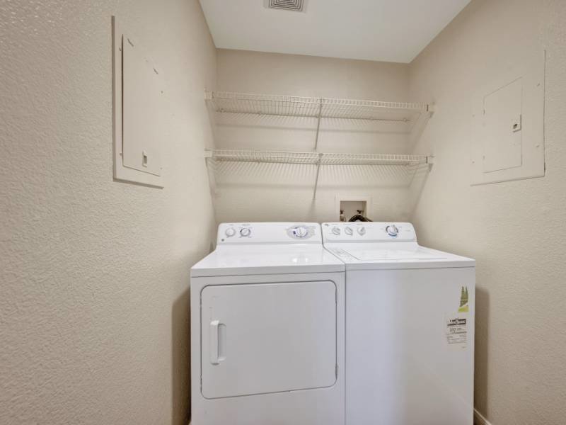 Village Crest Apartments Image 25